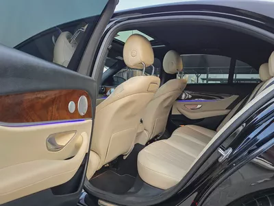 2018 Mercedes-Benz E-Class E 300 - Premium Luxury Sedan-10