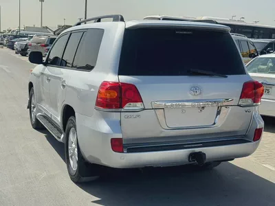 Toyota land cruise 2011 v6 fullopshin silver color GCc calen car-9