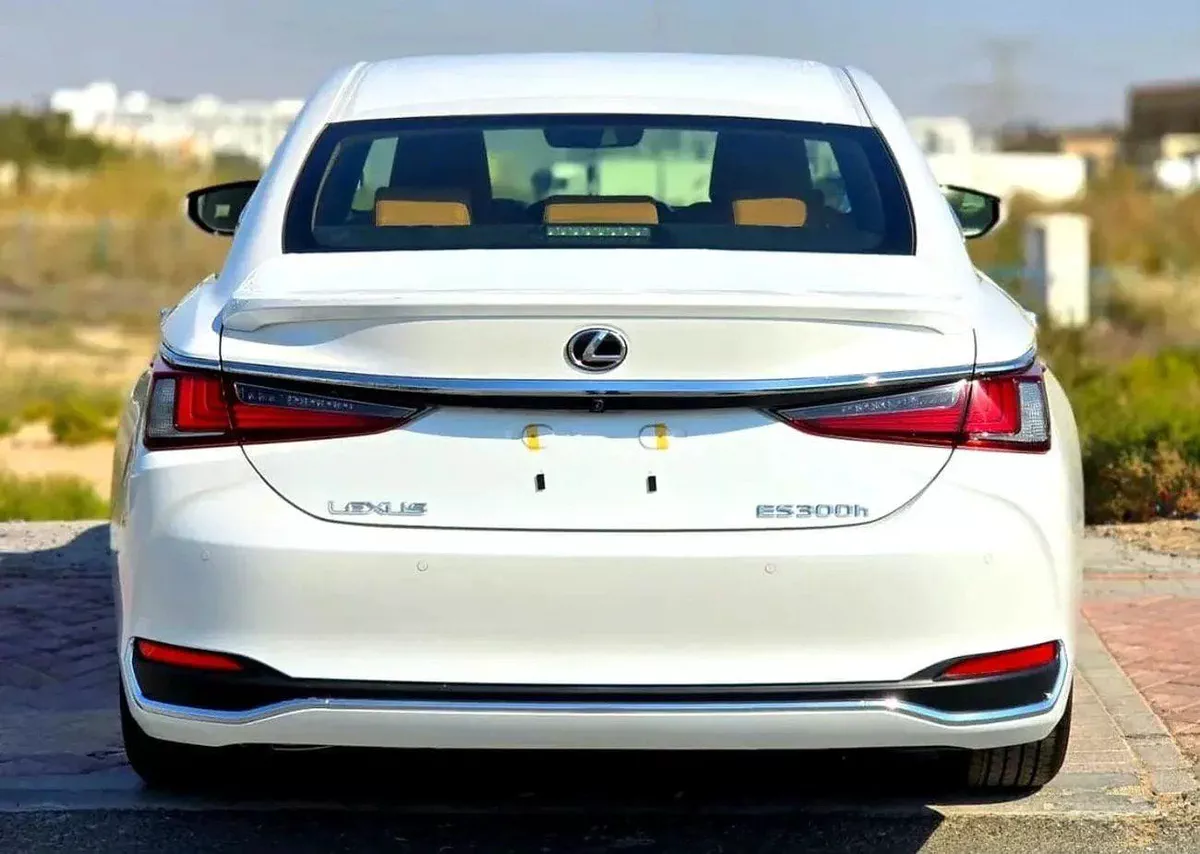 Lexus ES300h Hybrid Lexus ES 300h 2.5L Hybrid 2025 GCC specs (ONLY FOR EXPORT)-14-0