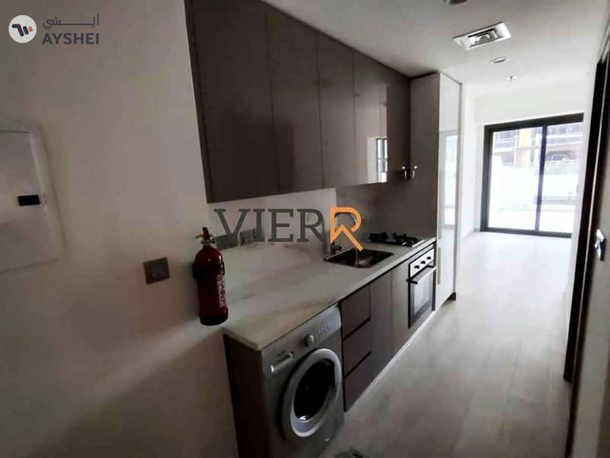 Spacious | Vacant | Prime Location l Perfect View-7-7