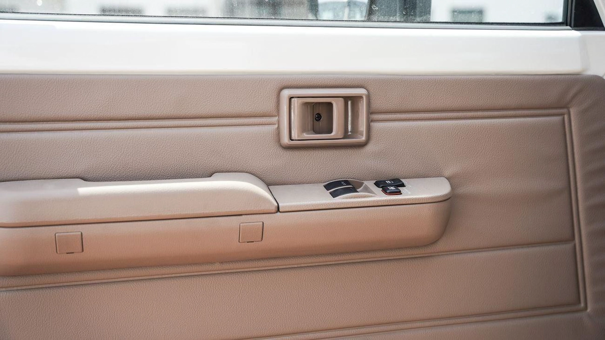 Toyota Land Cruiser 70 TOYOTA LC78 4.0 PETROL AT 2026-7-7