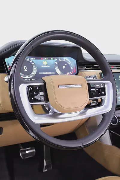 RANGE ROVER V8 P530 LIKE NEW + FULLY LOADED-19