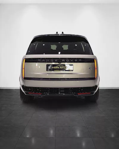 RANGE ROVER V8 P530 LIKE NEW + FULLY LOADED-3