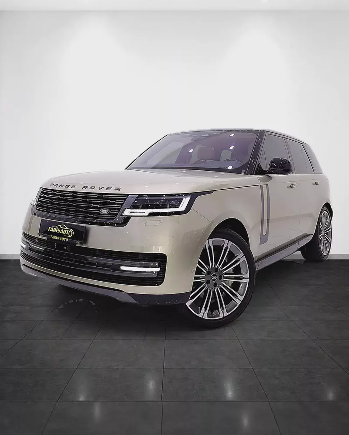 RANGE ROVER V8 P530 LIKE NEW + FULLY LOADED