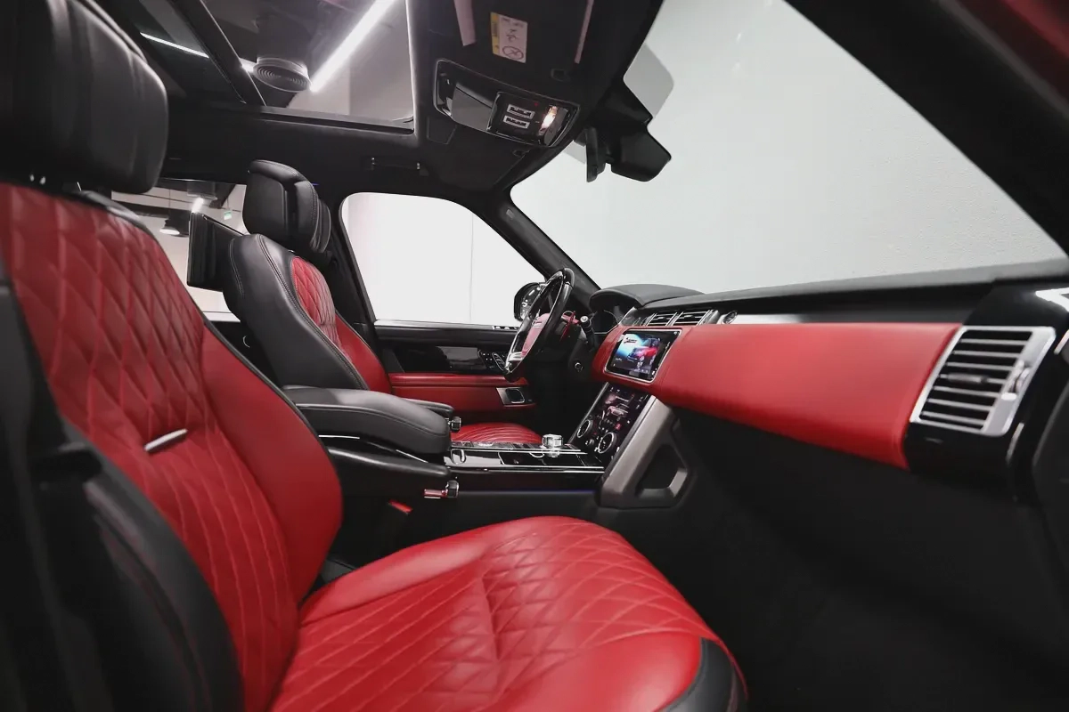 Range Rover SV