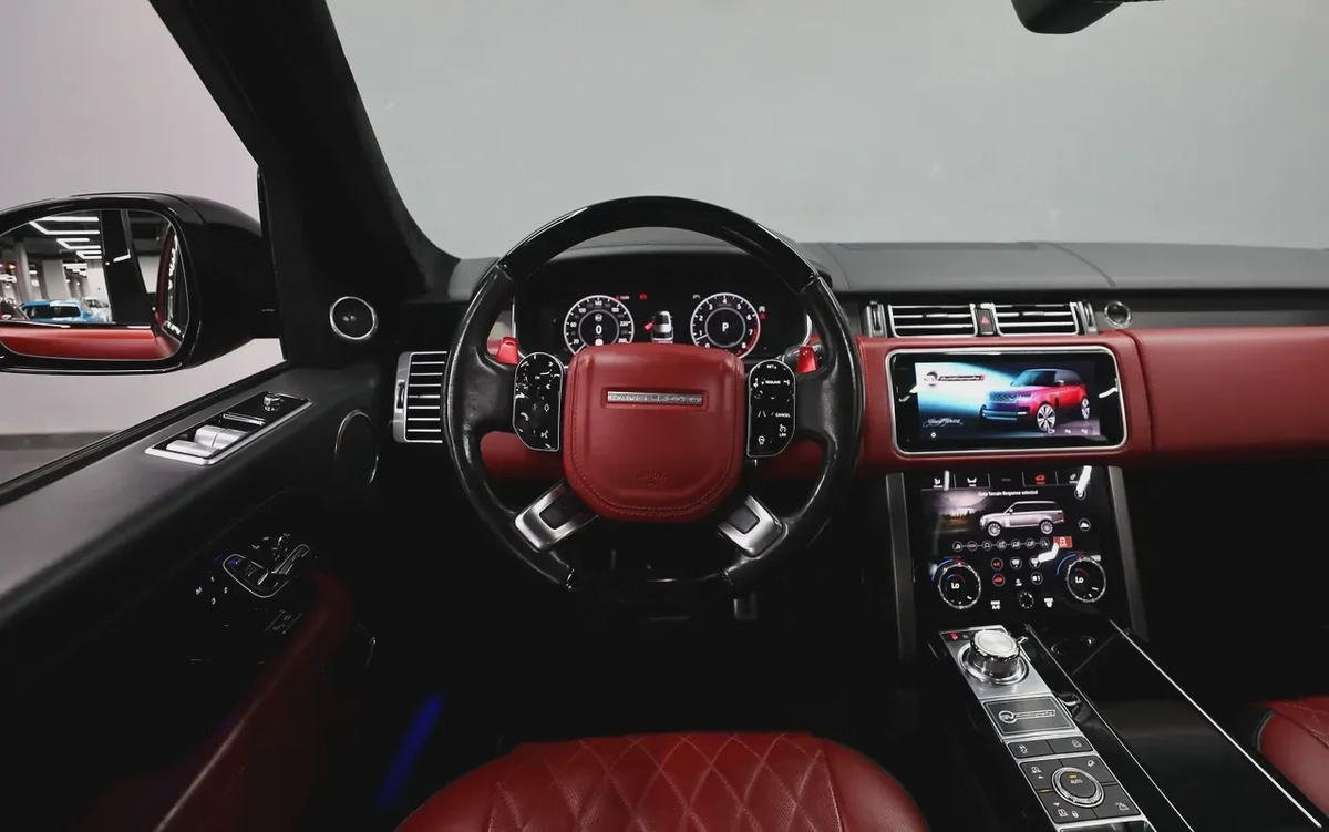 Range Rover SV