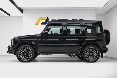 2025 MERCEDES BENZ G63 AMG. GCC | FULL CARBON | DOUBLE NIGHT PACKAGE | OBSIDIAN BLACK-4