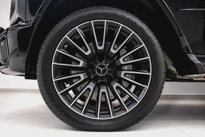 2025 MERCEDES BENZ G63 AMG. GCC | FULL CARBON | DOUBLE NIGHT PACKAGE | OBSIDIAN BLACK-5