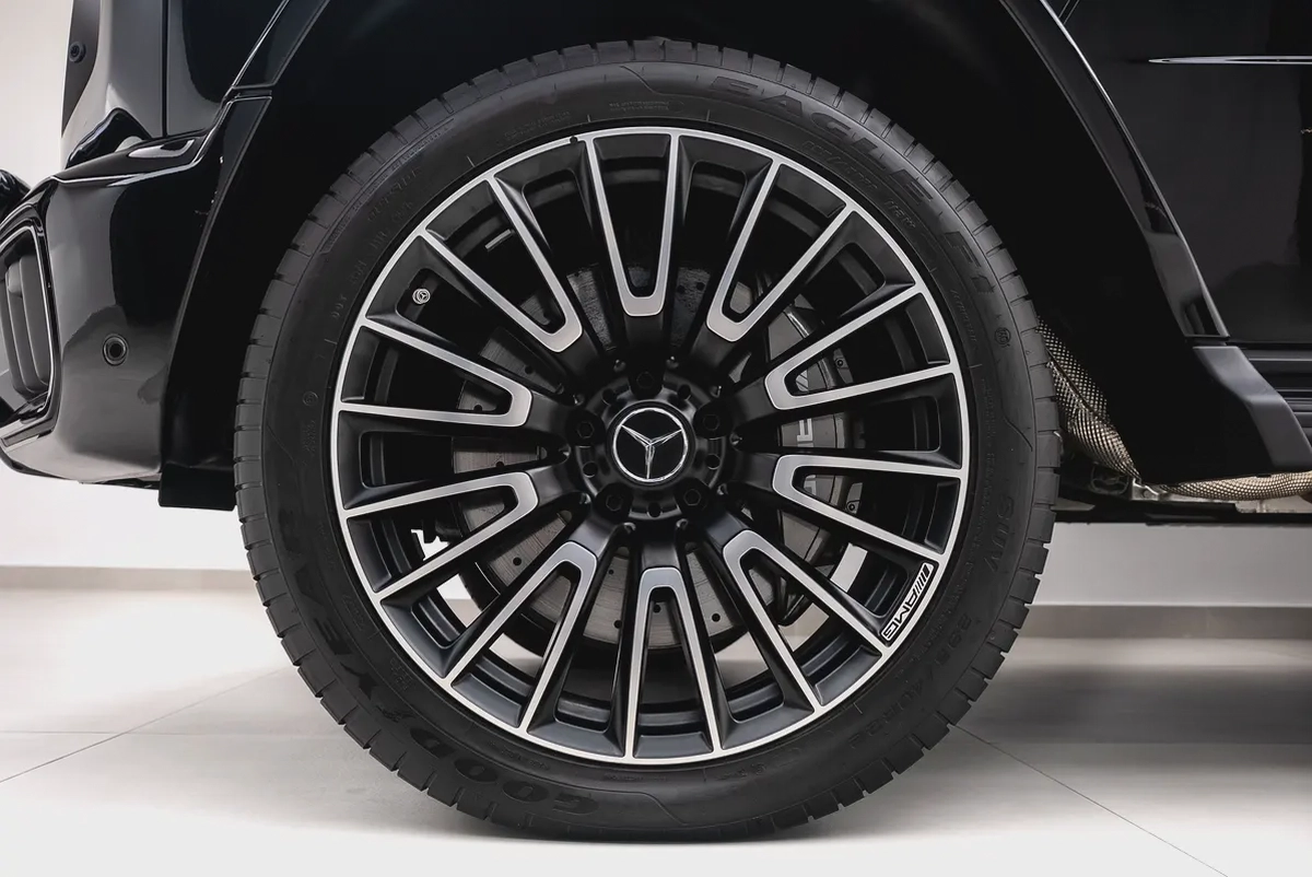 2025 MERCEDES BENZ G63 AMG. GCC | FULL CARBON | DOUBLE NIGHT PACKAGE | OBSIDIAN BLACK-5-5