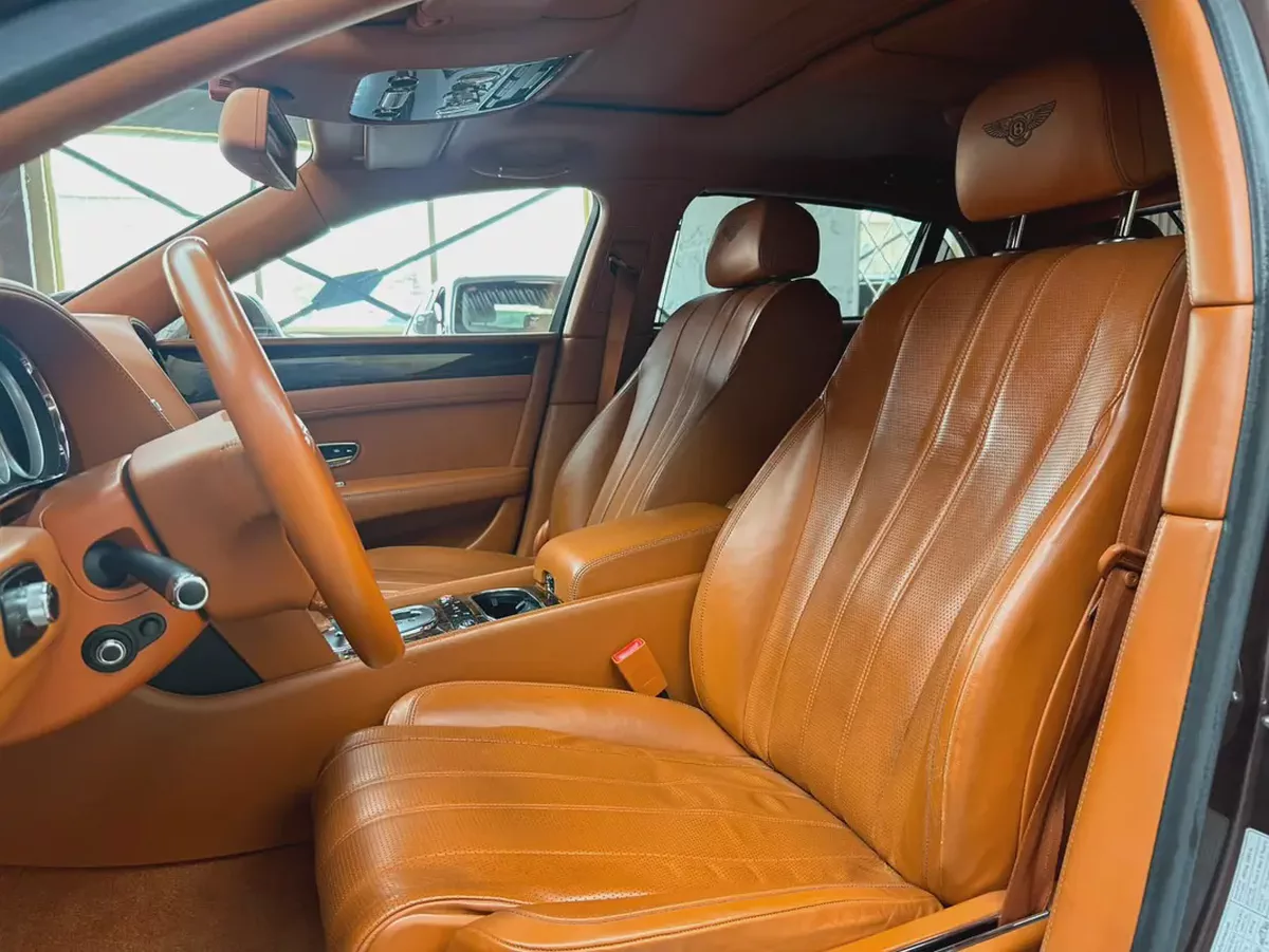 Bentley Flying Spur V8 S 2015 GCC Specs - Pristine Condition-9-9
