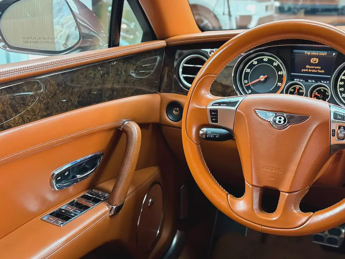 Bentley Flying Spur V8 S 2015 GCC Specs - Pristine Condition-10-10