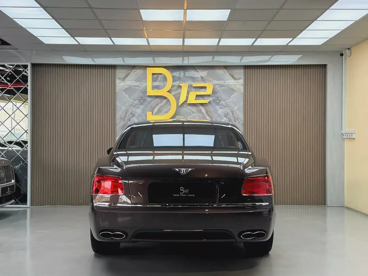 Bentley Flying Spur V8 S 2015 GCC Specs - Pristine Condition-5-5