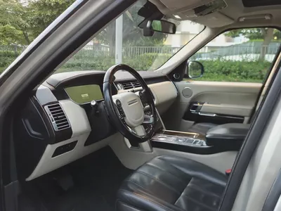 Pristine 2013 Range Rover Vogue | GCC Specs | Low Mileage-5