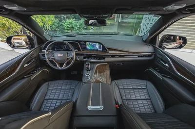 Cadillac Escalade 2024-2