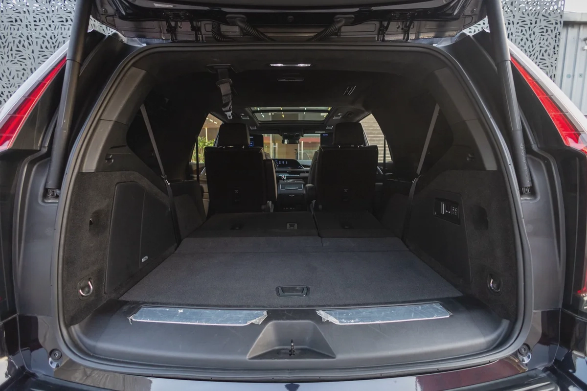 Cadillac Escalade 2024-1-1