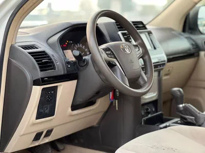 Toyota Prado TXL1 2022 Toyota Prado TX 2.7L V4- AWD 4x4 - No accident  - 2 key Rear  Sensor --11