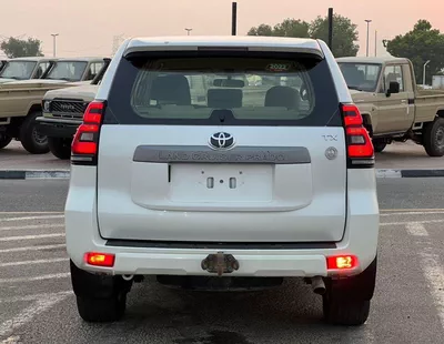 Toyota Prado TXL1 2022 Toyota Prado TX 2.7L V4- AWD 4x4 - No accident  - 2 key Rear  Sensor --4