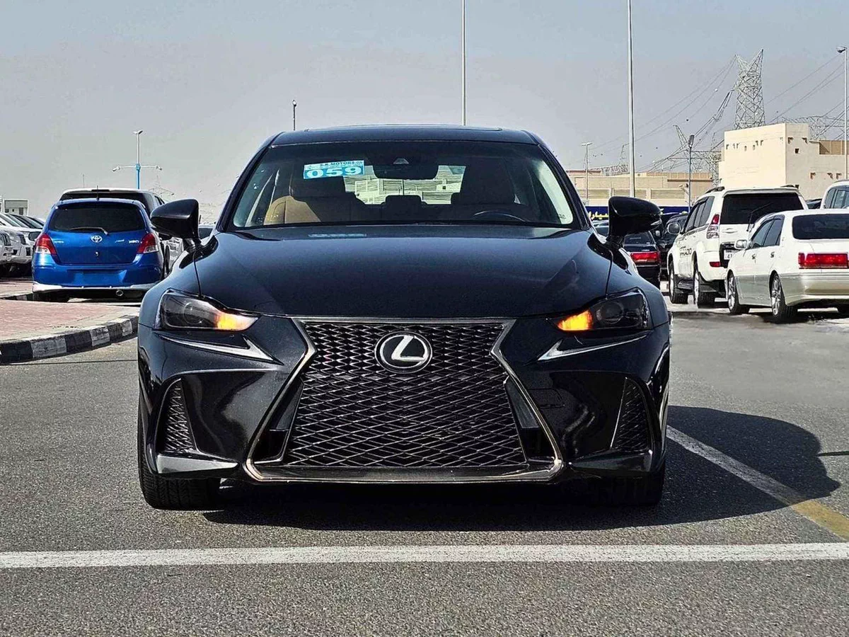Lexus IS300 PREMIER IS 300/ VERY LOW MILEAGE/ V6 AWD/ LOT#36496