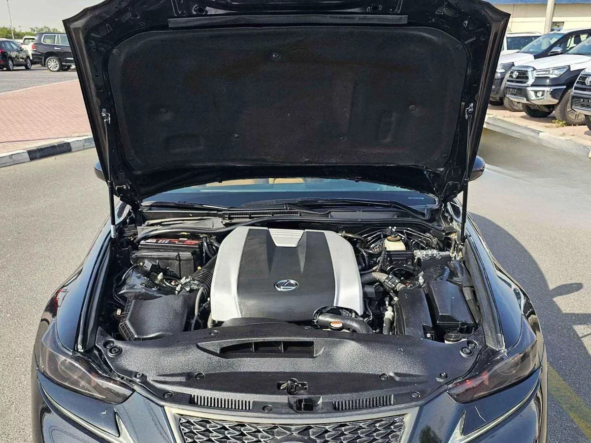 Lexus IS300 PREMIER IS 300/ VERY LOW MILEAGE/ V6 AWD/ LOT#36496-5-0