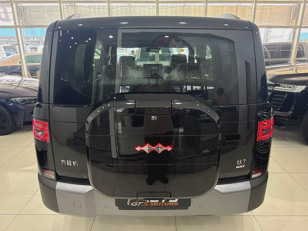 BYD Leopard Titanium 7 4WD Ultra 2026 Chinese Specs