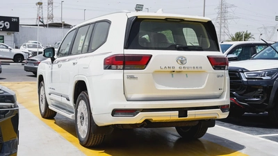 2026 Toyota Land Cruiser GXR 3.5L HYBRID GCC Specs-4