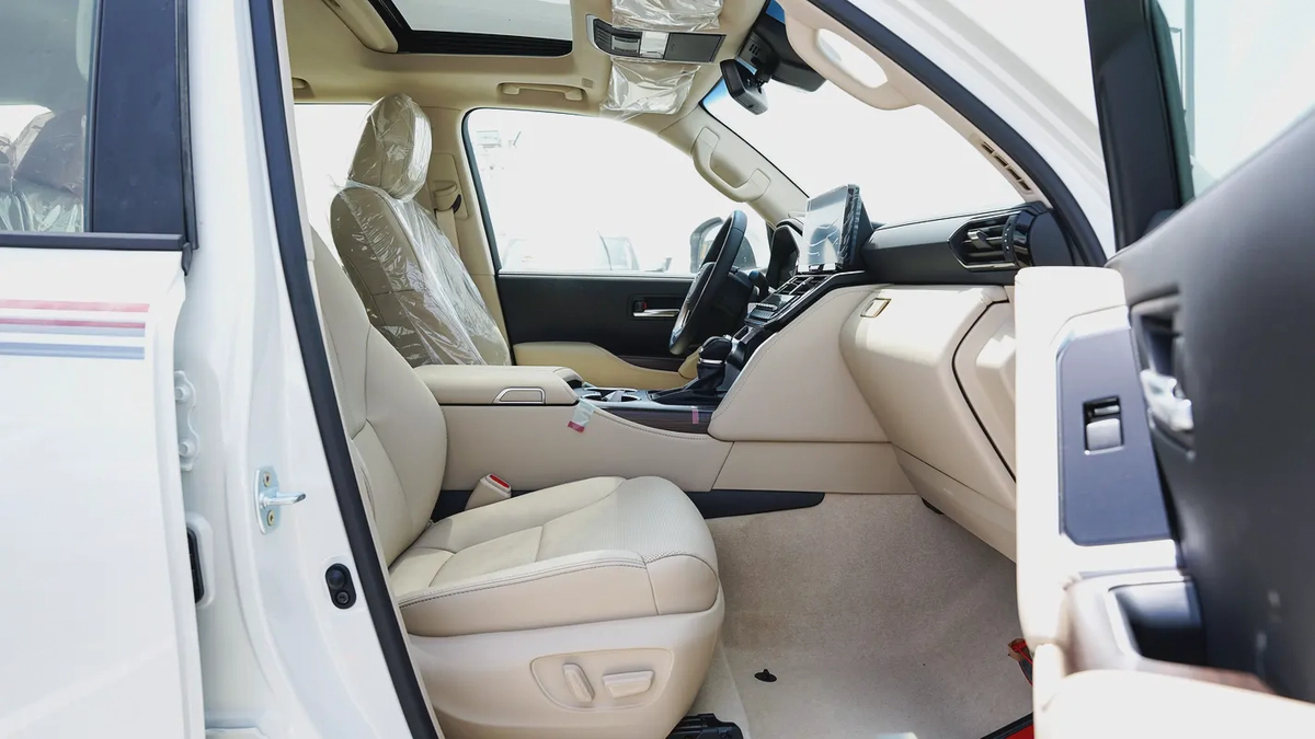 2026 Toyota Land Cruiser GXR 3.5L HYBRID GCC Specs-11-11