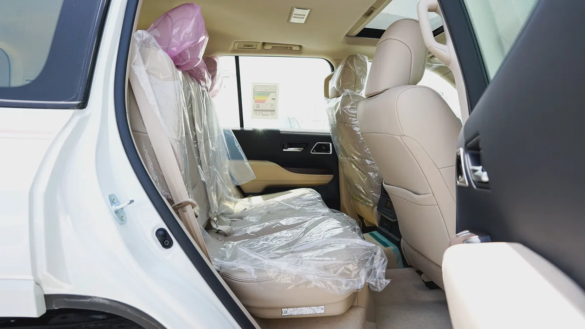 2026 Toyota Land Cruiser GXR 3.5L HYBRID GCC Specs-12-12
