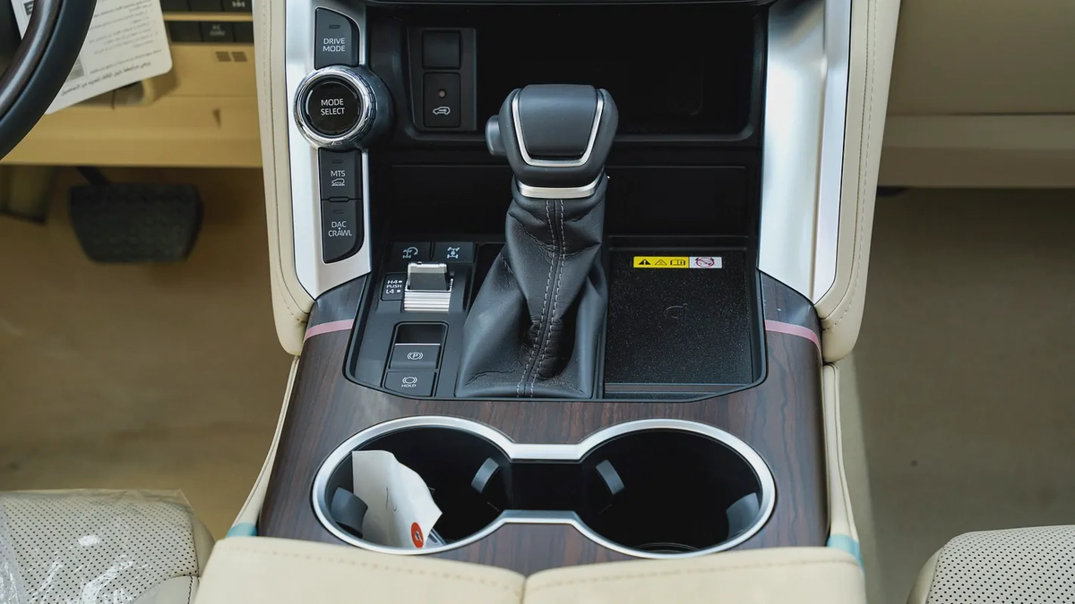 2026 Toyota Land Cruiser GXR 3.5L HYBRID GCC Specs-16-16