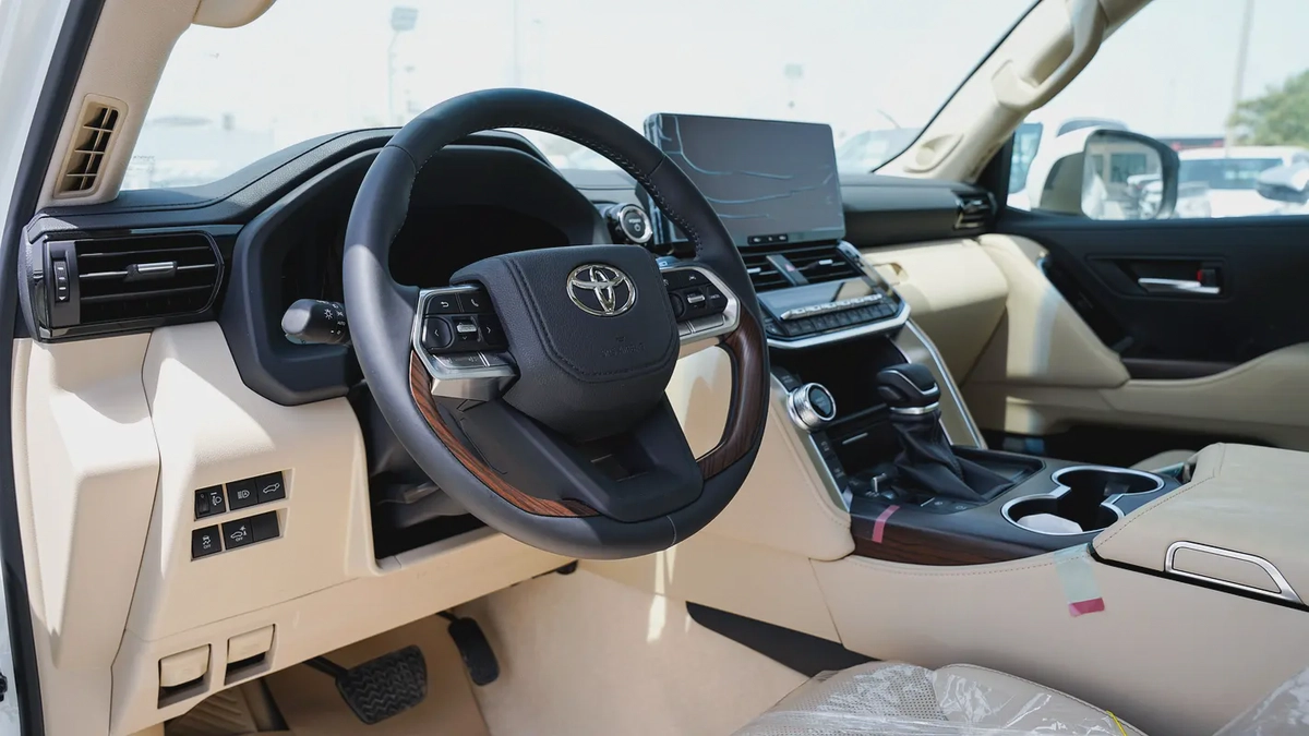 2026 Toyota Land Cruiser GXR 3.5L HYBRID GCC Specs-8-8