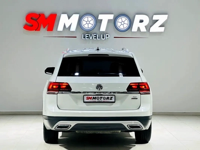 VOLKSWAGEN TERAMOUNT 2018 GCC SPECS BEST FAMILY CAR SHOWROOM CONDITION-2