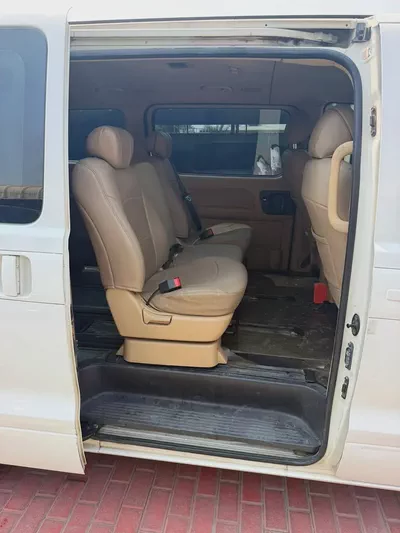 Hyundai H1 GL 2018 GCC Specs-9