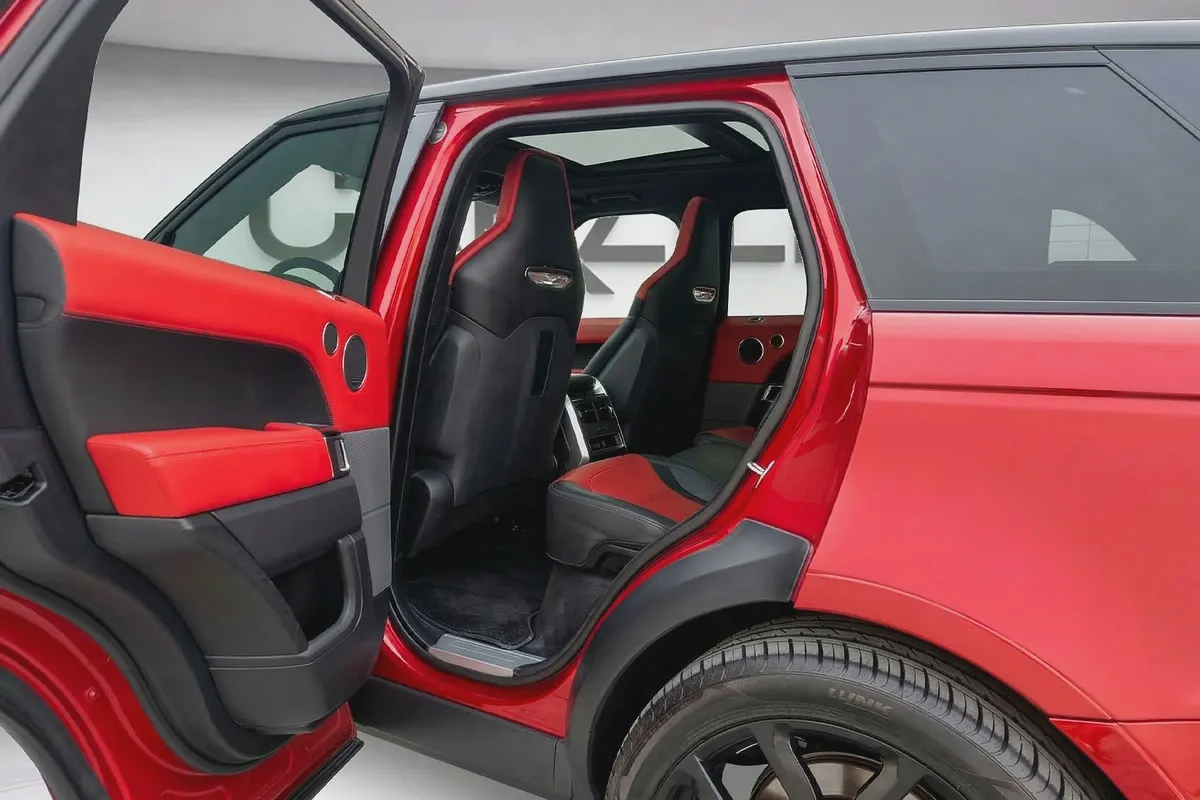 AED 4,406 P.M | 0% Down Payment | SVR – Supercharged | High Performance SUV-15-15