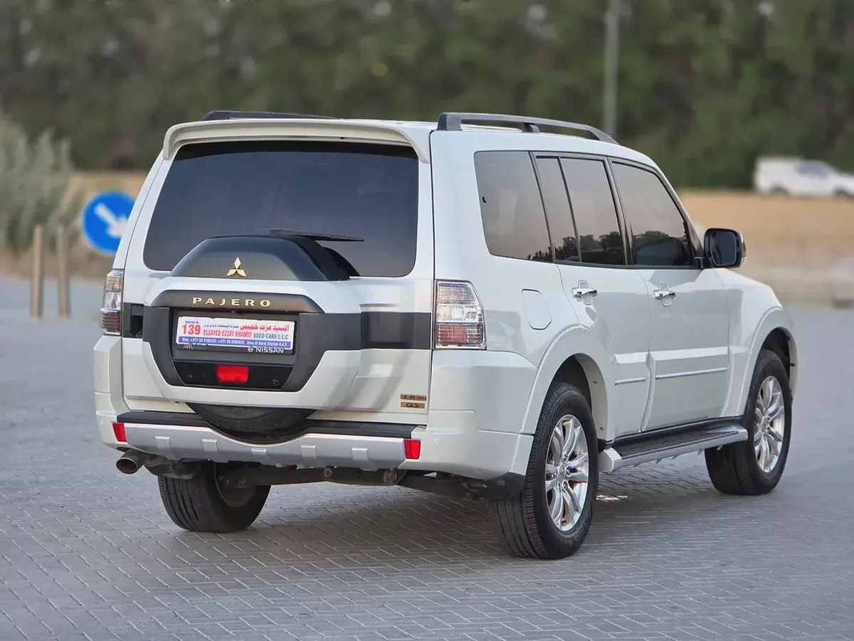 Mitsubishi Pajero GLS Top Line 2020 | GCC Specs | Full Service History-9-9