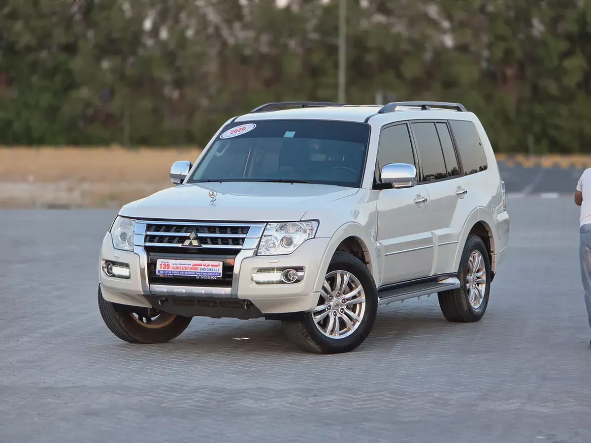 Mitsubishi Pajero GLS Top Line 2020 | GCC Specs | Full Service History-4-4