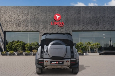 Land Rover Defender 90 2021-17