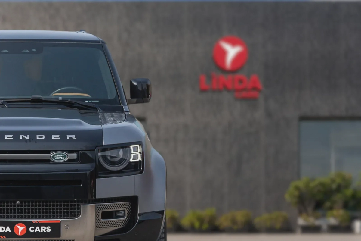 Land Rover Defender 90 2021-13-13