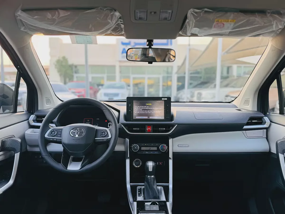 Brand New Toyota Veloz 2025 GX | GCC Specs | 7-Seater Family SUV-11-11