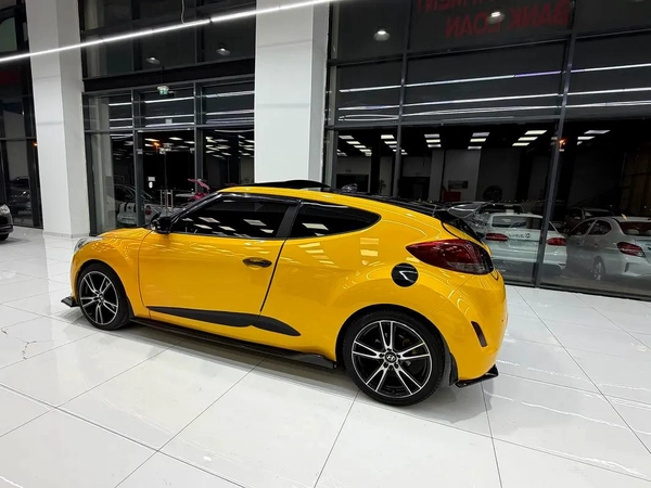 Hyundai Veloster GLS 2017, GCC Specs