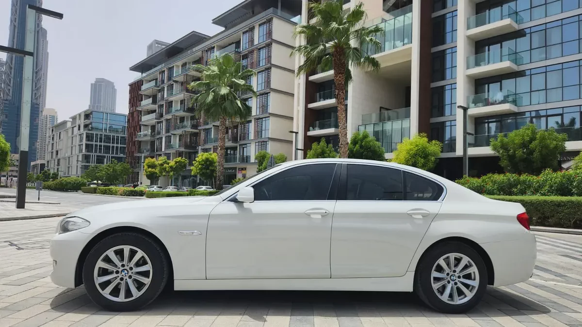 2013 BMW 528 || fully loaded || low mileage || no accidents ||excellent condition-1-1
