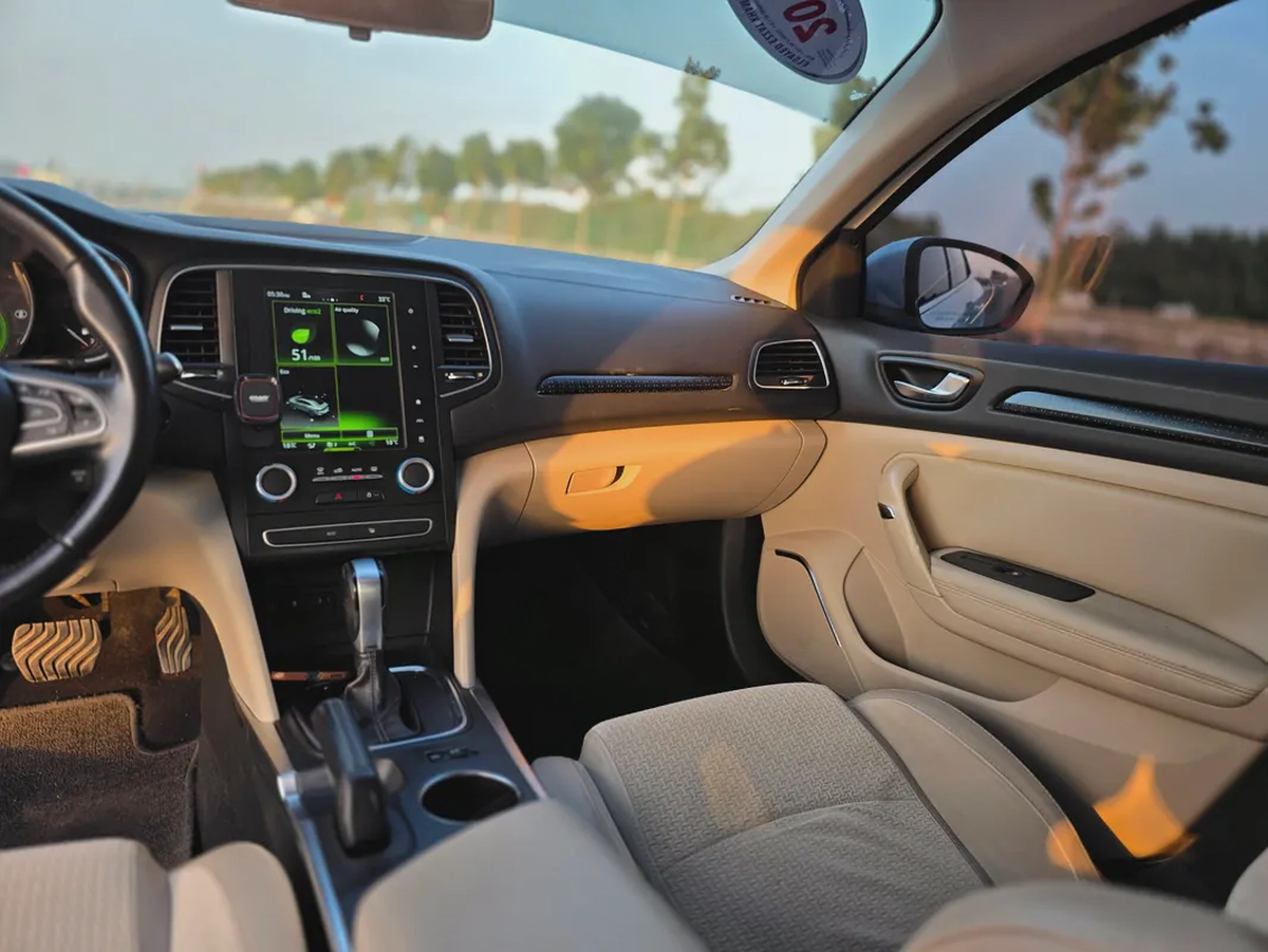 Renault Megane LE 2018 GCC Specs-17-17