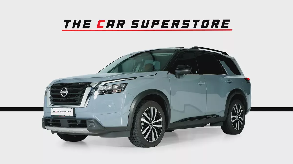Nissan Pathfinder SL 4WD-7 Seats-Low Mileage-Dealer Warranty and Service Contract-Special Color-3-3