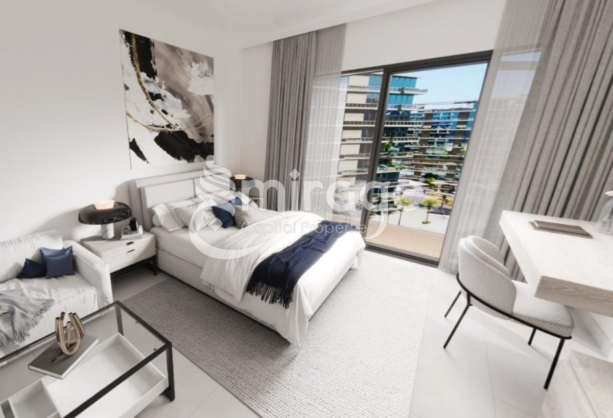 Prestigious Waterfront Studio | Iconic Location