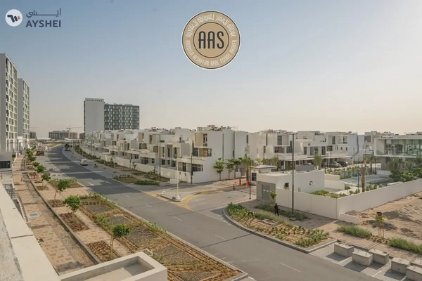 Fully Furnished ! Luxurious Apartment ! Ready To Move ! Pool Facing ! With All Aminities
