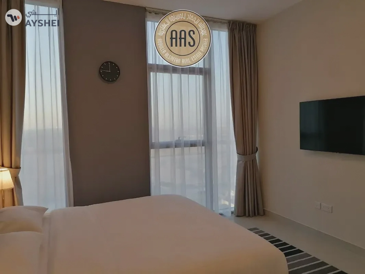 Fully Furnished ! Luxurious Apartment ! Ready To Move ! Pool Facing ! With All Aminities-8-8