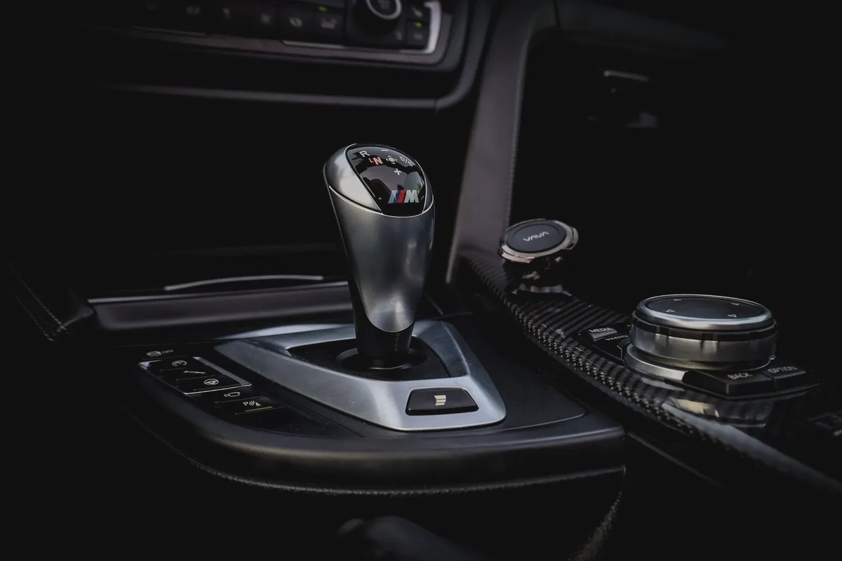 BMW 4 Series M4 2016-19-19