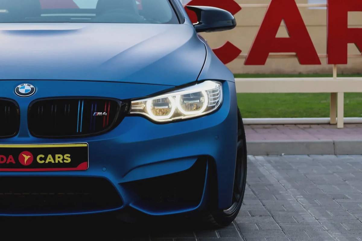BMW 4 Series M4 2016-5-5