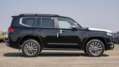 Toyota Land Cruiser VXR Toyota land cruiser VXR 3.5L Petrol Full Option 2025-3