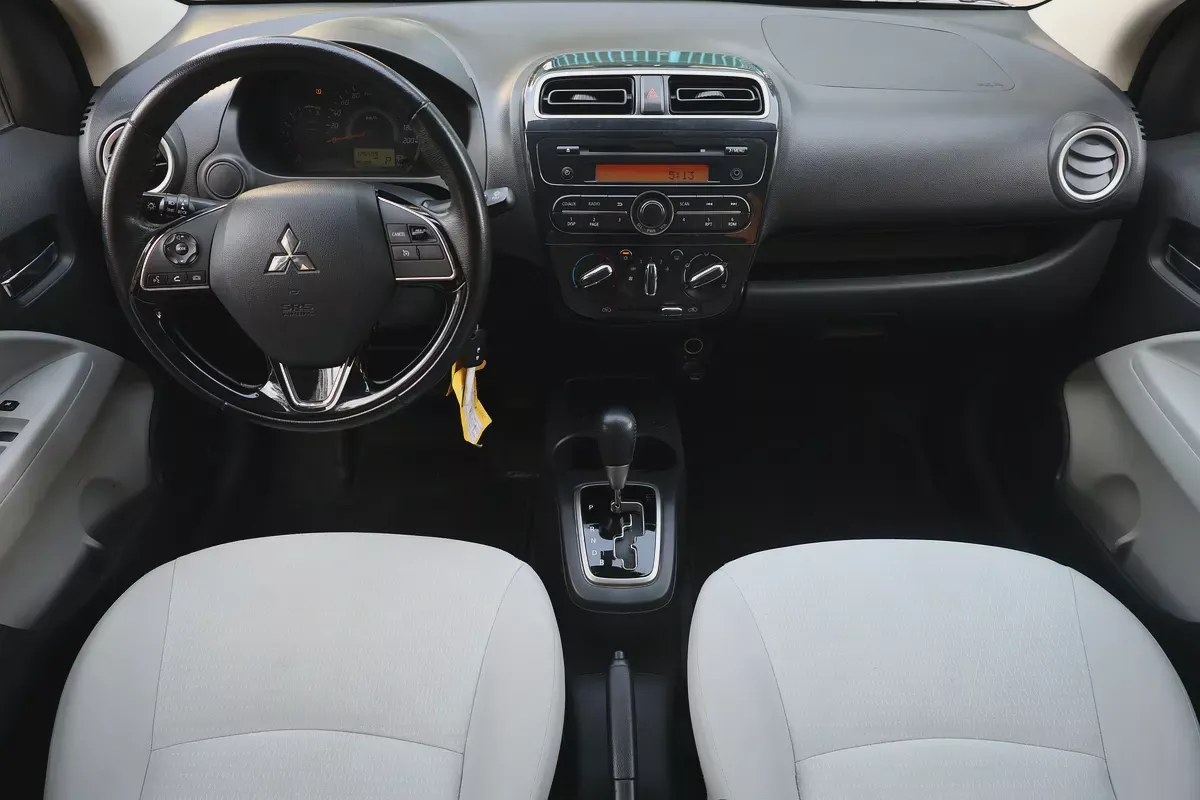 Mitsubishi Attrage GLX 2022 - GCC Specs - Low Mileage-12-12