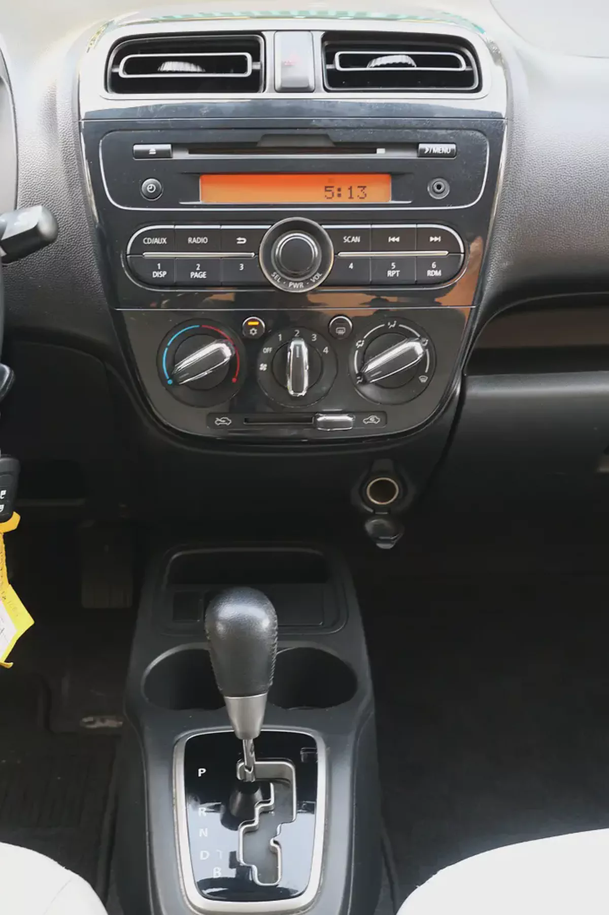 Mitsubishi Attrage GLX 2022 - GCC Specs - Low Mileage-13-13