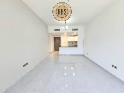 Like a brand new 2bhk//lavish interior//rent100k//all amenities//in arjan-9